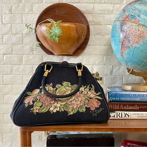Vintage Handbags - Vintage Lilac Floral Tapestry Needlepoint Bag Purse
